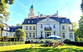Pałac Borowa